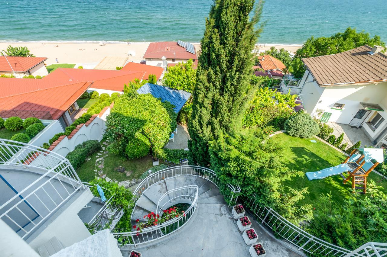 Villa White Dove Golden Sands Eksteriør billede