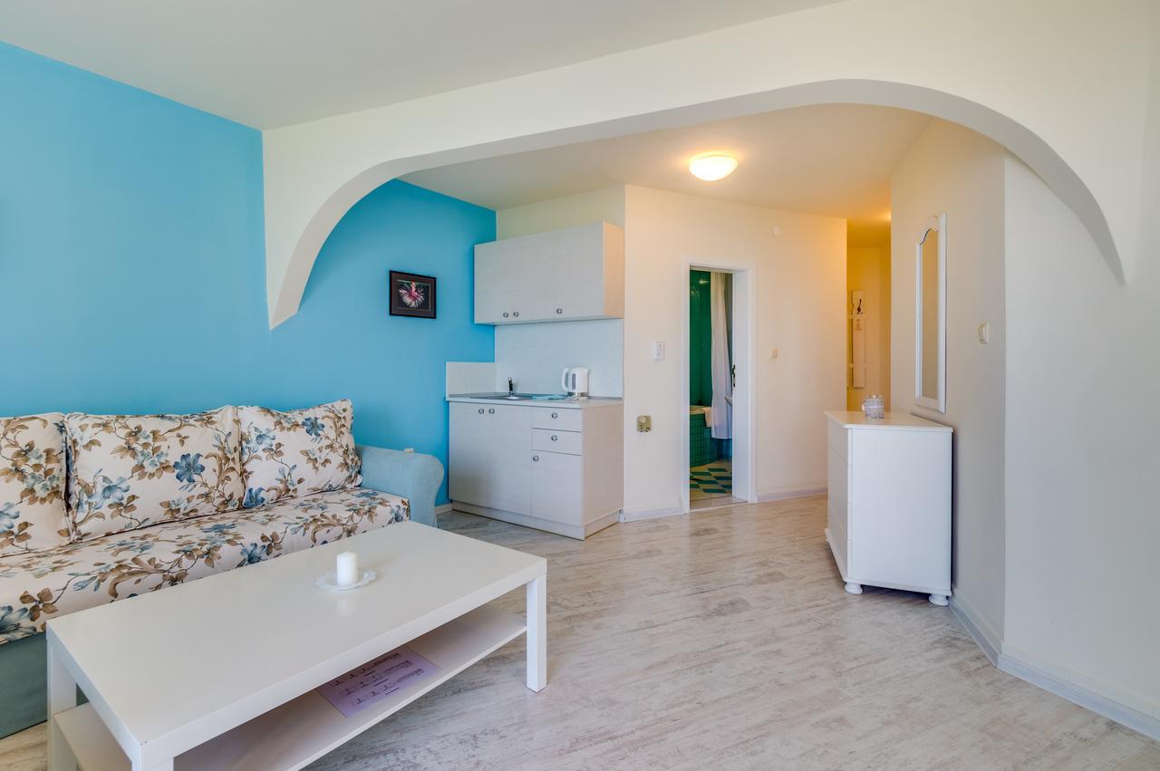 Villa White Dove Golden Sands Eksteriør billede