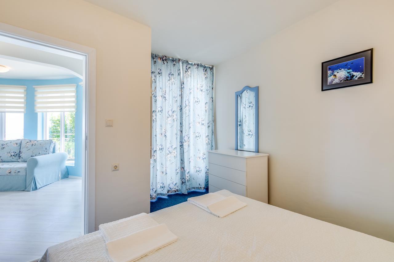 Villa White Dove Golden Sands Eksteriør billede