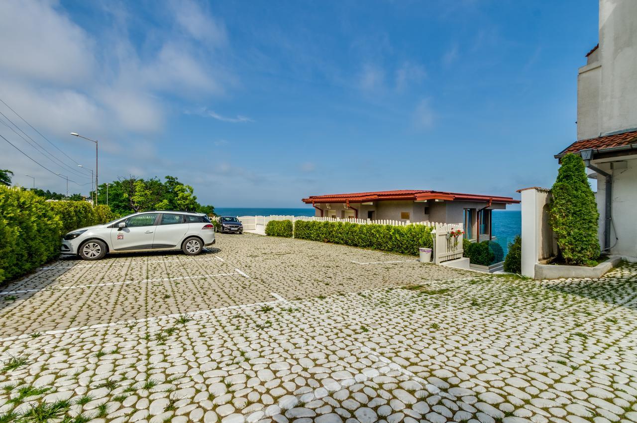 Villa White Dove Golden Sands Eksteriør billede