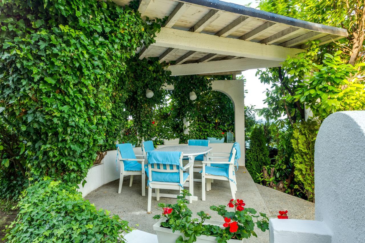 Villa White Dove Golden Sands Eksteriør billede