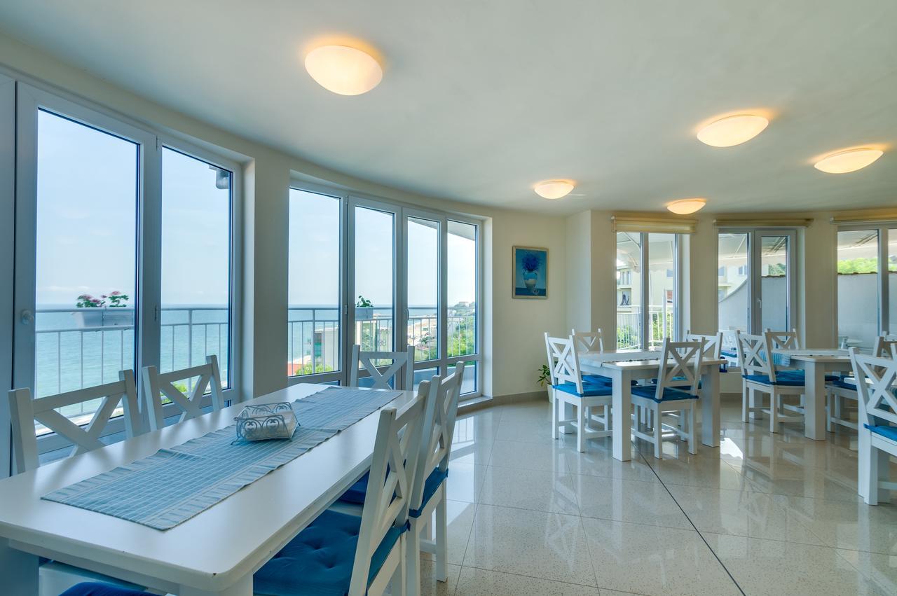 Villa White Dove Golden Sands Eksteriør billede