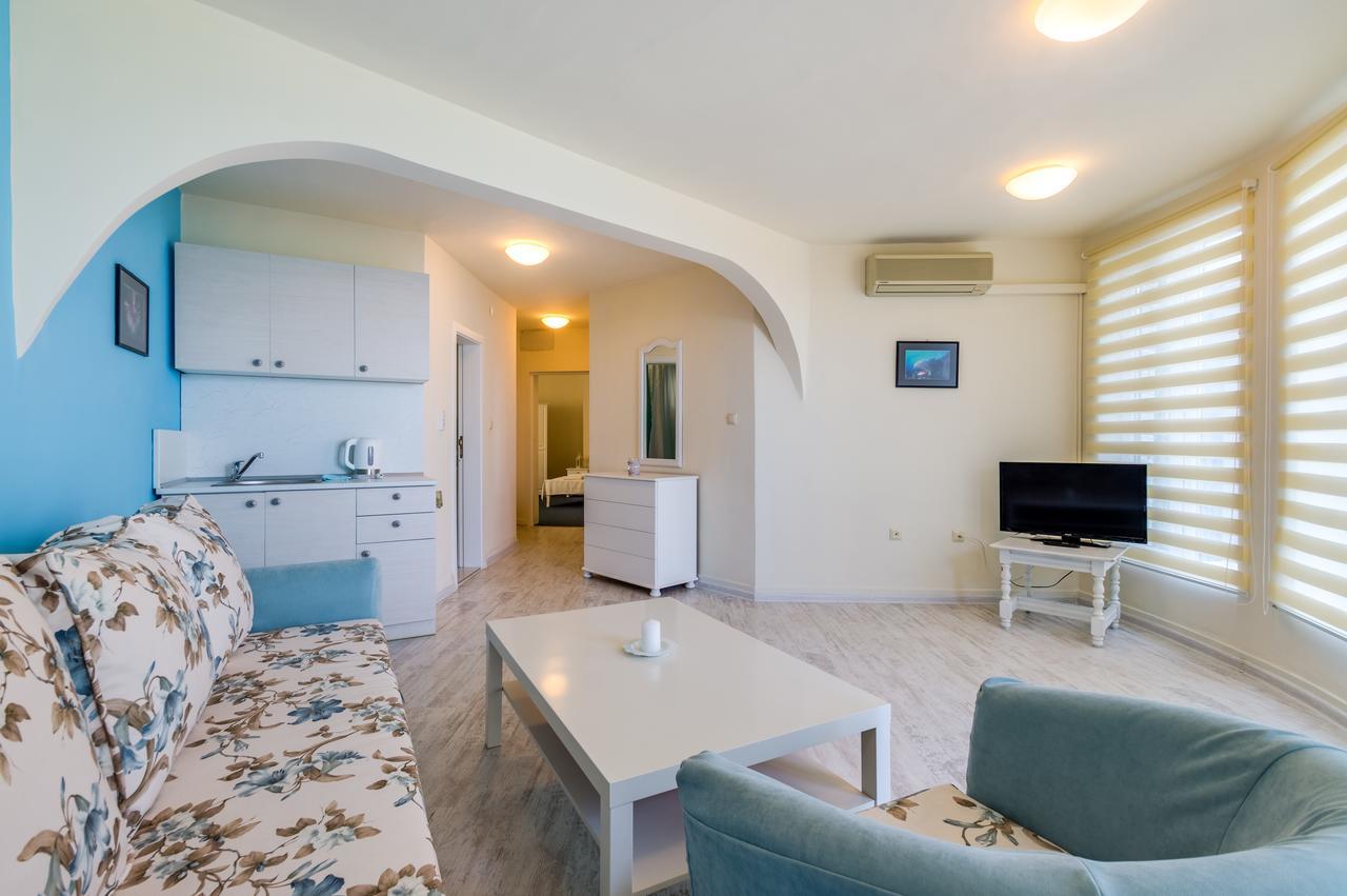 Villa White Dove Golden Sands Eksteriør billede