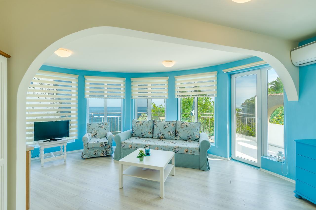 Villa White Dove Golden Sands Eksteriør billede