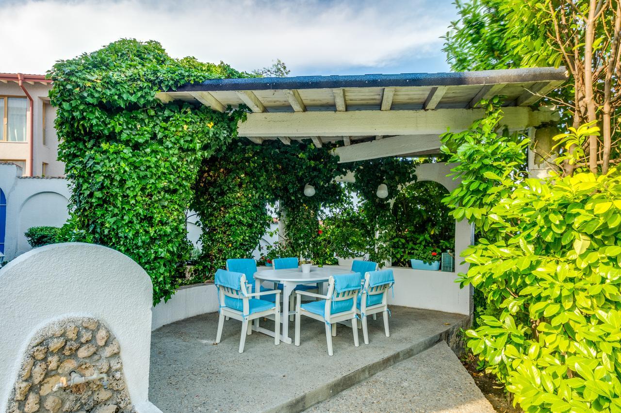 Villa White Dove Golden Sands Eksteriør billede
