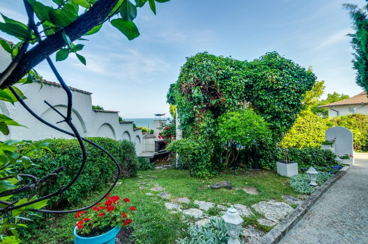 Villa White Dove Golden Sands Eksteriør billede